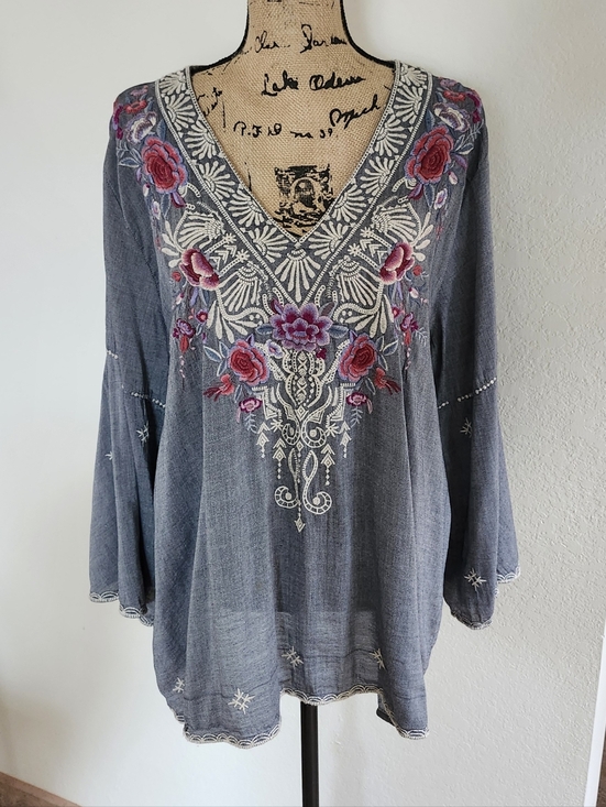 Johnny Was Tops - Johnny Was NWOT Grey Embroidered V-Neck Top Sz XL